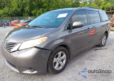 2016 Toyota Sienna Le 8 Passenger from USA, damaged, VIN 5TDKK3DC1GS696979